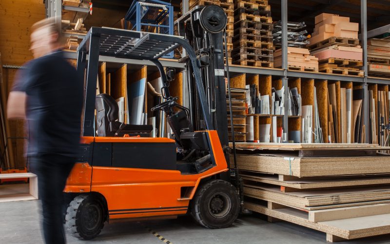 yellow and black fork lift