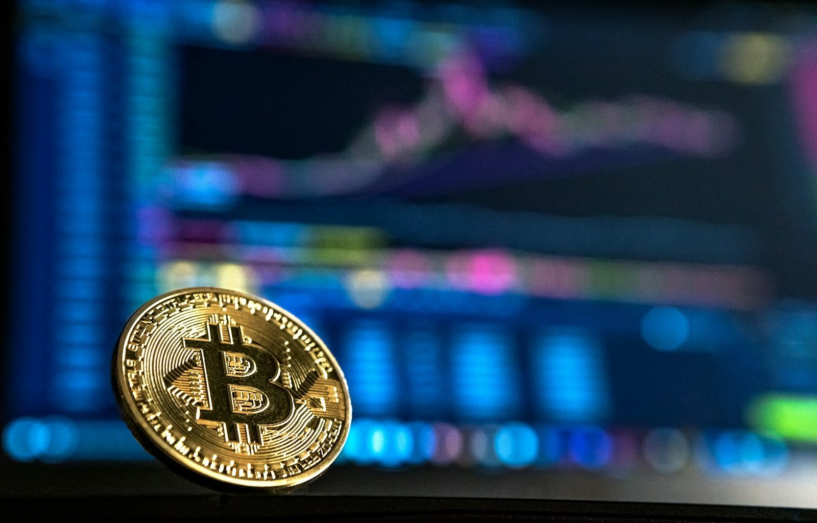 gold-colored Bitcoin